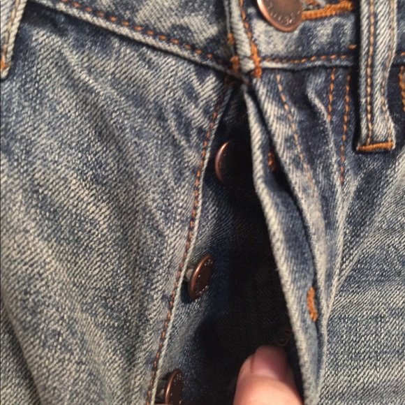 We The Free Faded With Frayed Hem  Shorts - Picture 2 of 3